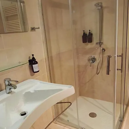 Bed & Breakfast Il Leone E La Scintilla Nella Valsamoggia Vicino A Bologna